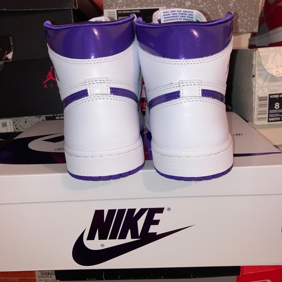 WMNS Air Jordan 1 High OG “Court Purple” 7.5W - Picture 3 of 6